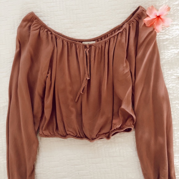 Off shoulder top! - Picture 1 of 1